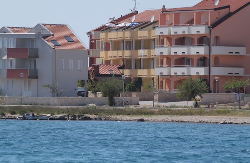Povljana Apartment | One bedroom apartment with terrace and sea view Povljana, Pag (A-3316-a)