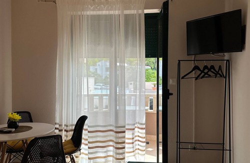 Promajna Apartment | One bedroom apartment with a swimming pool Promajna, Makarska (A-6849-b)