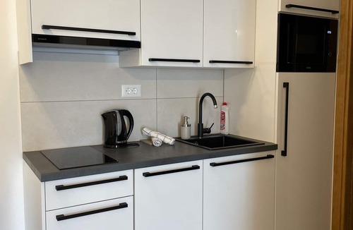 Promajna Apartment | One bedroom apartment near beach Promajna, Makarska (A-2592-a)