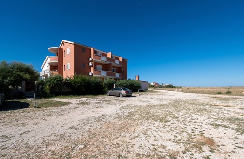 Razanac Apartment | One bedroom apartment near beach Ražanac, Zadar (A-5766-i)