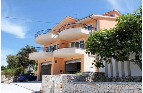 Razanj Apartment | One bedroom apartment with balcony and sea view Ražanj, Rogoznica (A-11347-a)