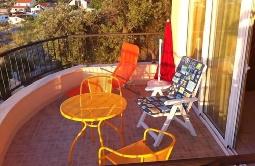 Razanj Apartment | One bedroom apartment with balcony and sea view Ražanj, Rogoznica (A-11347-a)