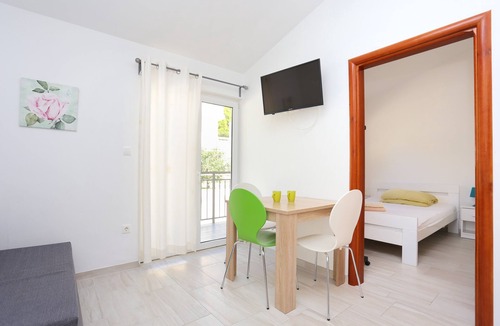 Stanici Apartment | One bedroom apartment with terrace and sea view Stanići, Omiš (A-17894-d)