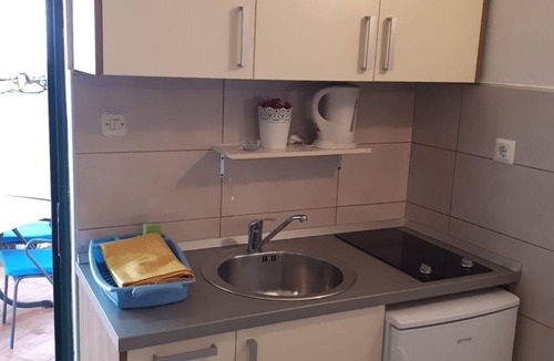 Zaostrog Apartment | One bedroom apartment near beach Zaostrog, Makarska (A-6659-b)