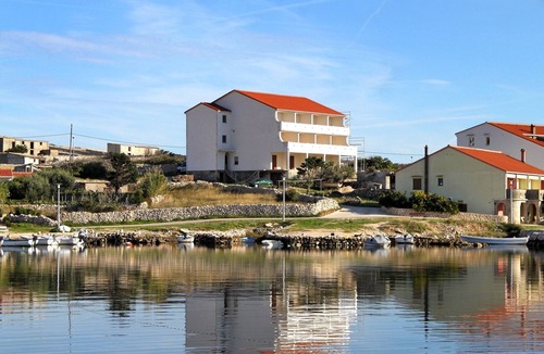 Kustici Apartment | One bedroom apartment near beach Kustići (Pag) (A-4087-c)