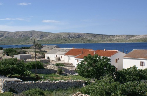 Kustici Apartment | One bedroom apartment near beach Kustići (Pag) (A-4087-e)