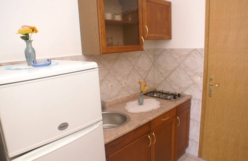 Kustici Apartment | One bedroom apartment with terrace and sea view Zubovići, Pag (A-4130-c)