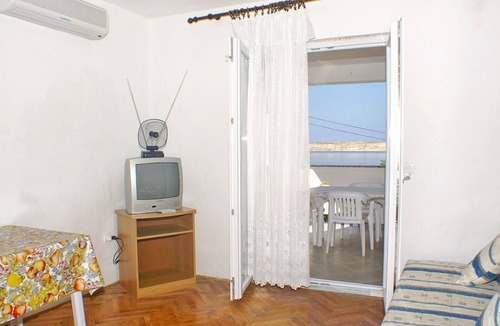 Kustici Apartment | One bedroom apartment near beach Kustići (Pag) (A-4129-c)