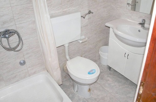 Metajna Apartment | One bedroom apartment near beach Metajna, Pag (A-6351-f)