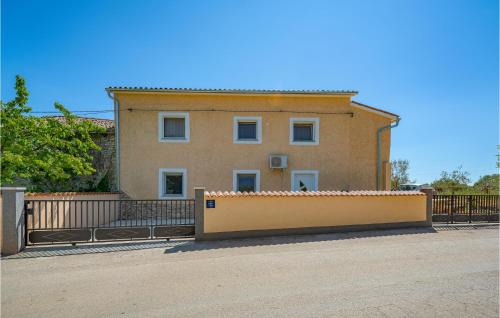 Divsici Apartment | One-Bedroom Apartment In Divsici