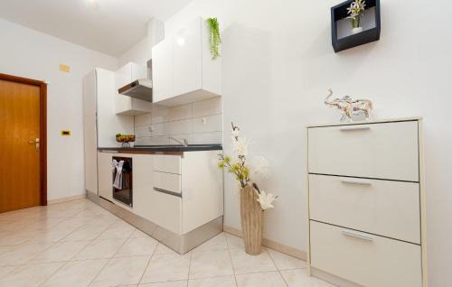 Podgradina Apartment | One-Bedroom Apartment In Podgradina