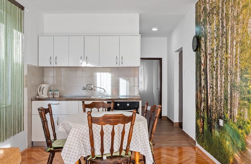 Grebastica Apartment | One bedroom apartment near beach Grebaštica, Šibenik (A-13942-b)