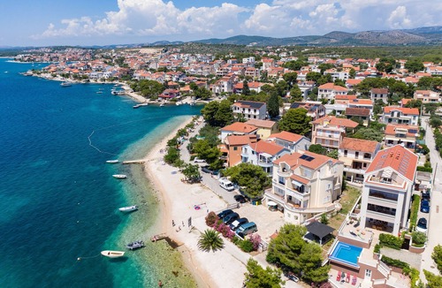 Brodarica Apartment | One bedroom apartment near beach Brodarica, Šibenik (A-15270-d)