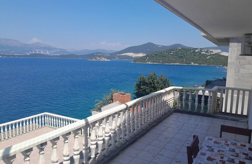 Dubrava Apartment | One bedroom apartment near beach Cove Pještata (Pelješac) (A-14440-c)