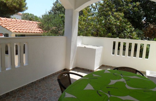 Sevid Apartment | One bedroom apartment near beach Sevid, Trogir (A-16855-a)