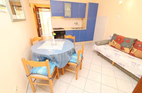 Prizba Apartment | One bedroom apartment near beach Prižba, Korčula (A-20862-c)