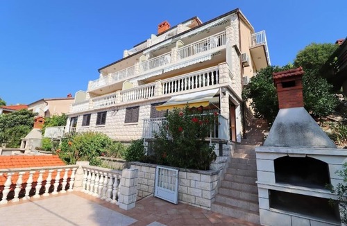 Prizba Apartment | One bedroom apartment near beach Prižba, Korčula (A-20862-c)