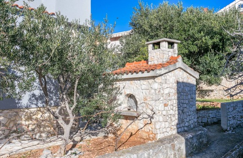 Sevid Apartment | One bedroom apartment near beach Sevid, Trogir (A-4287-a)