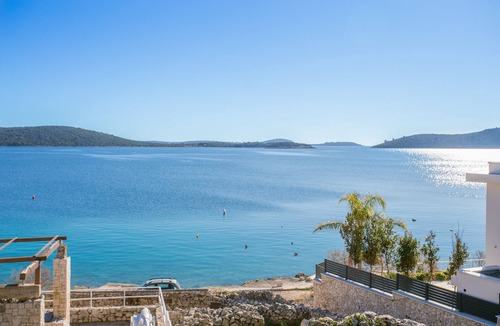 Sevid Apartment | One bedroom apartment near beach Sevid, Trogir (A-4287-b)