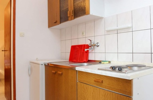 Poljica Apartment | One bedroom apartment near beach Poljica, Trogir (A-10353-b)