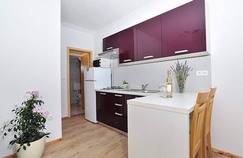 Poljana Apartment | One bedroom apartment near beach Poljana, Ugljan (A-24970-c)