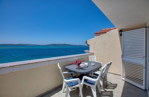 Brodarica Apartment | One bedroom apartment near beach Brodarica, Šibenik (A-15270-f)