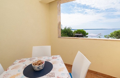 Mandre Apartment | One bedroom apartment near beach Mandre, Pag (A-4092-b)