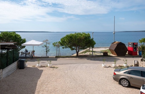 Mandre Apartment | One bedroom apartment near beach Mandre, Pag (A-4092-b)