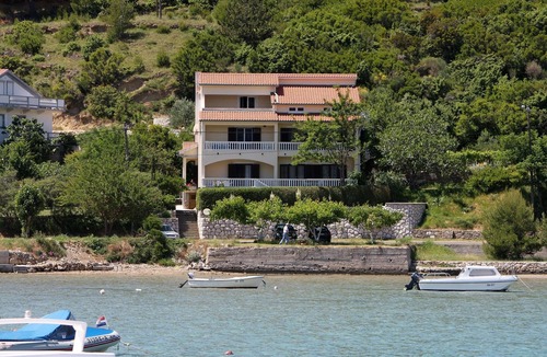 Supetarska Draga Apartment | One bedroom apartment near beach Supetarska Draga - Donja, Rab (A-2018-b)