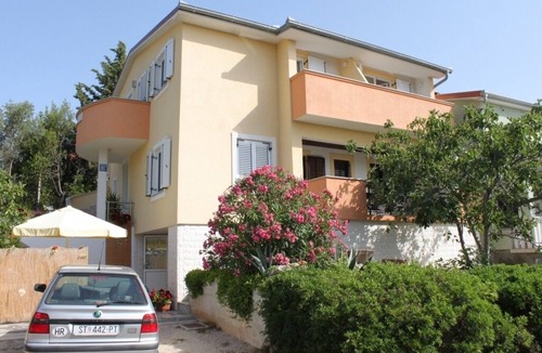Zdrelac Apartment | One bedroom apartment with terrace and sea view Ždrelac, Pašman (A-8285-b)