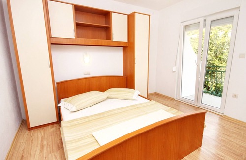Drvenik Apartment | One bedroom apartment with terrace and sea view Drvenik Donja vala, Makarska (A-6701-b)