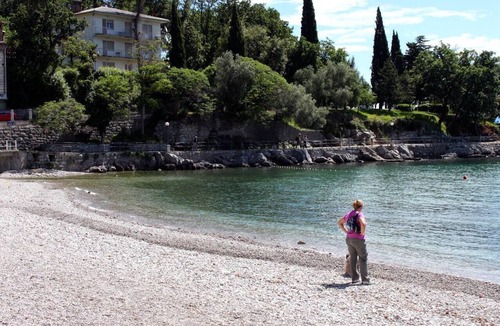 Opatija Apartment | One bedroom apartment with a swimming pool Lovran, Opatija (A-24675-d)