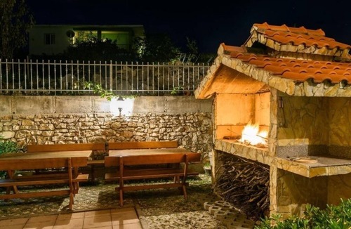 Marina Apartment | One bedroom apartment with terrace Marina, Trogir (A-25135-f)
