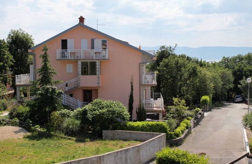Njivice Apartment | One bedroom apartment with terrace and sea view Njivice, Krk (A-5398-b)