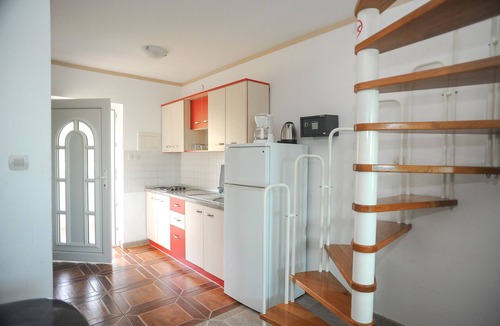 Caska Apartment | One bedroom apartment with a swimming pool Caska, Pag (A-3085-b)