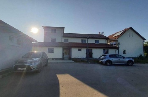 Otocac Apartment | One bedroom apartment with a swimming pool Otočac, Velebit (A-24987-e)