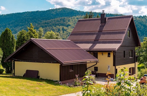 Prezid Apartment | One bedroom apartment with terrace Prezid, Gorski kotar (A-20260-b)
