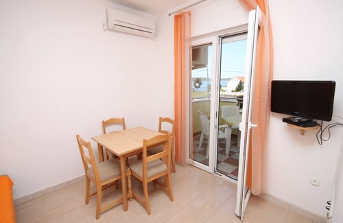 Ljubac Apartment | One bedroom apartment with terrace and sea view Ljubač, Zadar (A-6244-b)