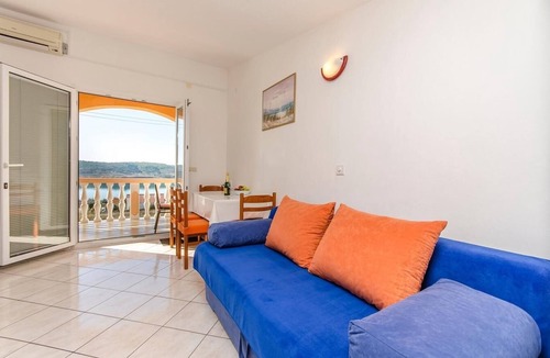Rtina Apartment | One bedroom apartment with balcony and sea view Rtina - Miočići, Zadar (A-13072-a)