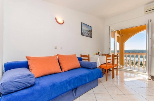 Rtina Apartment | One bedroom apartment with balcony and sea view Rtina - Miočići, Zadar (A-13072-c)