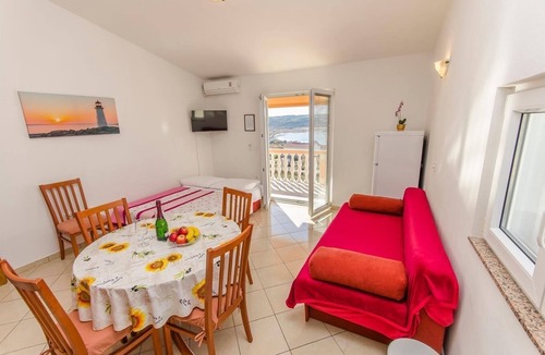 Rtina Apartment | One bedroom apartment with terrace and sea view Rtina - Miočići, Zadar (A-13072-d)