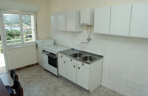 Vinisce Apartment | One bedroom apartment with balcony and sea view Vinišće, Trogir (A-1165-d)