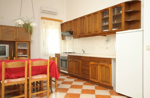 Bozava Apartment | One bedroom apartment with terrace and sea view Božava, Dugi otok (A-8100-a)