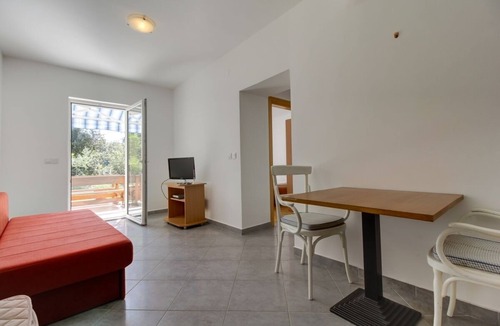 Artatore Apartment | One bedroom apartment with terrace Artatore, Lošinj (A-8022-b)