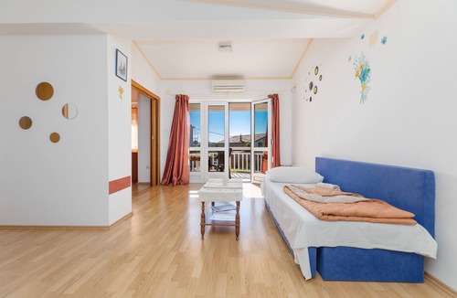 Gradac Apartment | One bedroom apartment with balcony and sea view Gradac (Makarska) (A-6820-a)