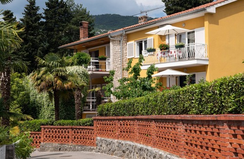 Ika Apartment | One bedroom apartment with terrace and sea view Ika, Opatija (A-7931-b)