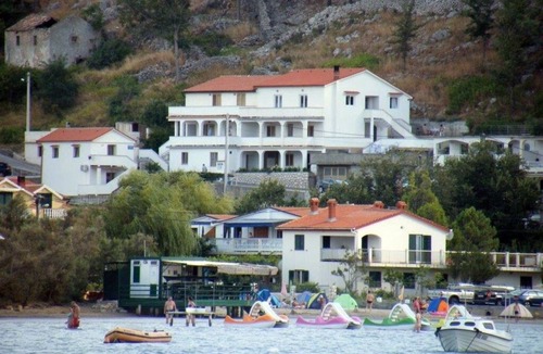 Rab Town Apartment | One bedroom apartment with terrace and sea view Lopar, Rab (A-17103-b)