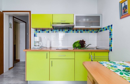 Medveja Apartment | One bedroom apartment with terrace and sea view Medveja, Opatija (A-7720-a)