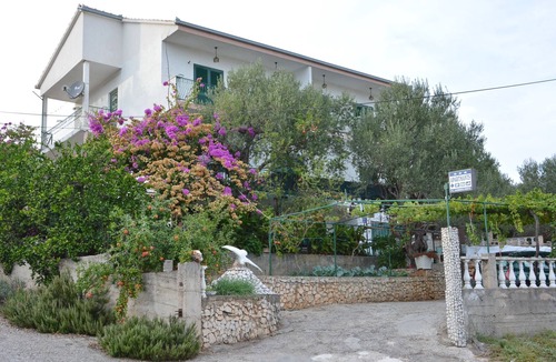 Poljica Apartment | One bedroom apartment with terrace and sea view Poljica, Trogir (A-12653-b)