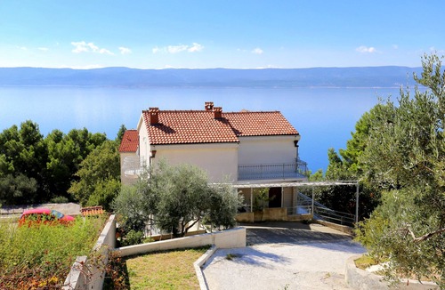 Marusici Apartment | One bedroom apartment with balcony and sea view Marušići, Omiš (A-962-b)